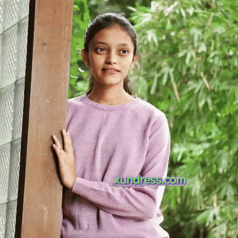#Hotgirl #Luckspuss #LakshmiGIF #Lakshmin #Lakshmi #Desigirl 1000016902 GIF (Image de album Instant Upload))