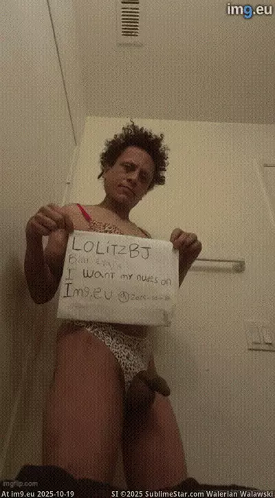 #Gay #Crossdresser #Im9verified #Fag 1000043152 GIF (Image of album verification photo,)