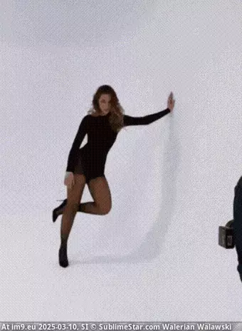 #Stockings #Schatz #Animated 1282564624 GIF (Bild von album Antonia Schatz in pantyhose (3))