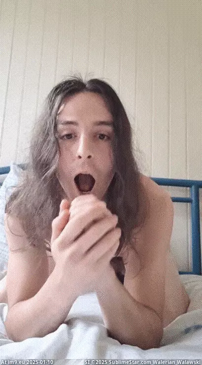 #Sexy #Femboy #Salope #Leak 20221031_150222_1 GIF (Obraz z album Instant Upload)