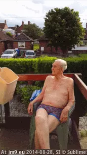 #Funny #Year #Challenge #Bucket #Olds #Old #Ice [Funny] 102 year old does Ice Bucket Challenge and looks better than many 25 Year olds. GIF (Image de album My r/FUNNY favs))