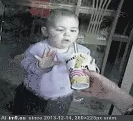 #Gifs #Prank #Funny [Funny] 35 Best Prank Gifs 32 GIF (Image of album My r/FUNNY favs))