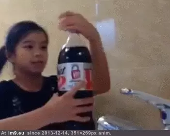 #Gifs #Prank #Funny [Funny] 35 Best Prank Gifs 35 GIF (Image of album My r/FUNNY favs))