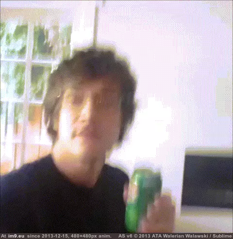 #Funny #Humble #Toast [Funny] A humble toast GIF (Image de album My r/FUNNY favs))