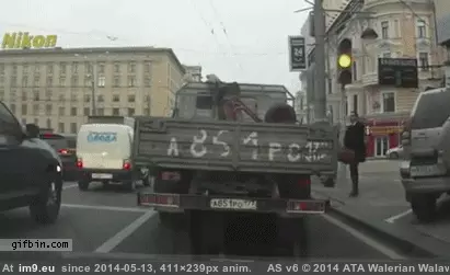 #Funny #Based #Russia [Funny] Based on what I've seen of Russia, I would have done the same thing. GIF (Imagen de album My r/FUNNY favs))
