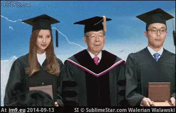 #Funny #Buddy #Cramping #Style [Funny] OK buddy, you're cramping my style GIF (Image de album My r/FUNNY favs))