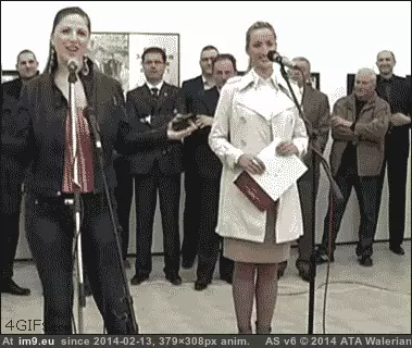 #Funny #Old #Amused #Guy #Left [Funny] Old guy on the left is amused GIF (Image of album My r/FUNNY favs))
