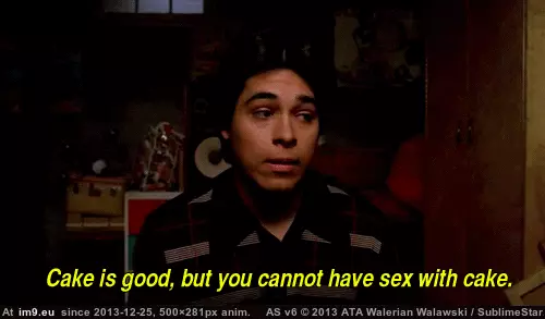 #Funny #Day #Single #Guy #Cake [Funny] Recently single guy on cake day GIF (Изображение из альбом My r/FUNNY favs))