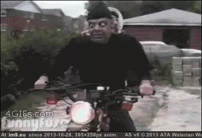 #Funny #Halloween #Suit #For [Funny] Suit for Halloween GIF (Изображение из альбом My r/FUNNY favs))