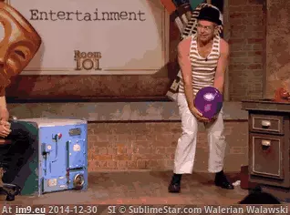  #Funny  [Funny] The best mime I've ever seen GIF (Imagen de album My r/FUNNY favs))