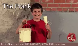 #Funny #Thief #Prank [Funny] Thief prank GIF (Bild von album My r/FUNNY favs))