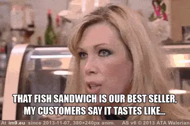 #Funny  #Gentleman [Funny] What a gentleman GIF (Imagen de album My r/FUNNY favs))