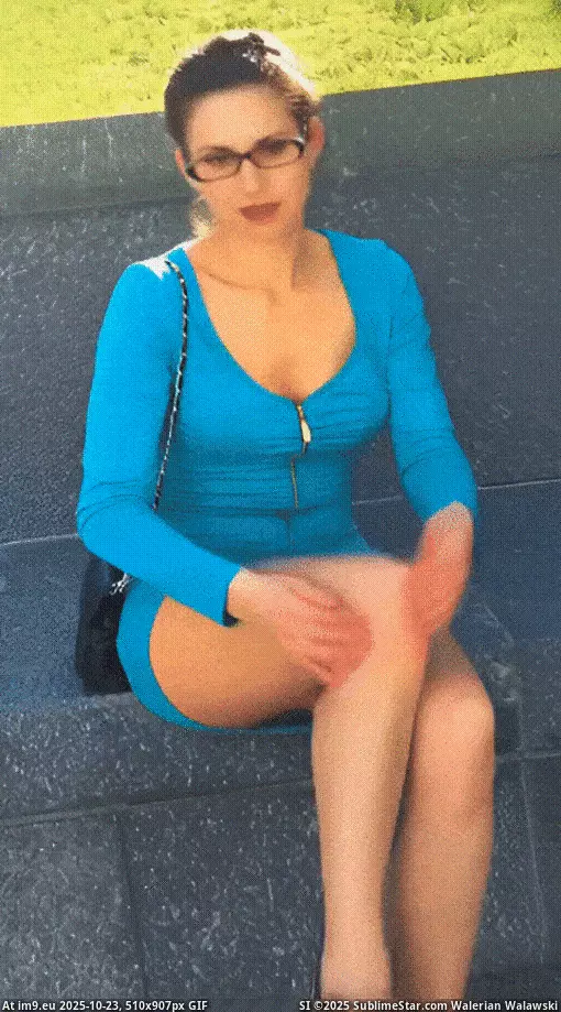 #Whore #Escort #Bitch #Woman #Hooker #Hore #Dirne #Pelacur #Pelacuran #Orospu #Strumpet #Strichmadchen Проститутка Алиса Корж расстегнула свое платье GIF (Image of album Instant Upload))