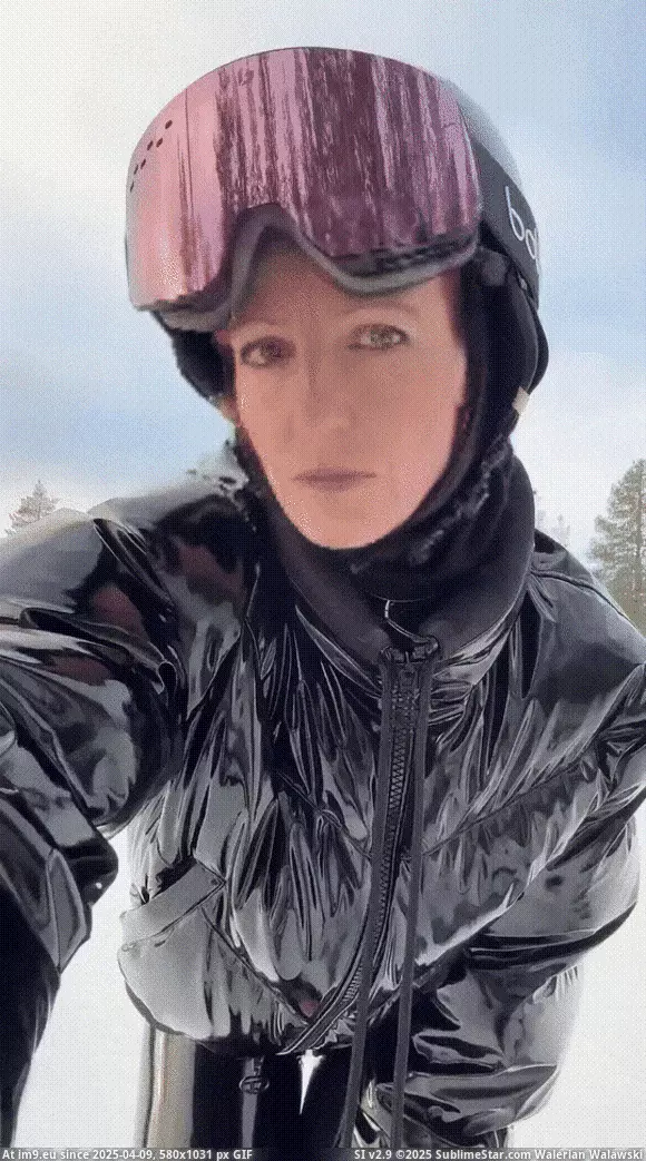 #Animated #Wife #Dirty #Fetish #German #Rubber #Winter #Llt #Mistress #Lederlady #Mutter #Pervered LatexladyT Winter1 GIF (Image de album Lederlady T Dirndl)
