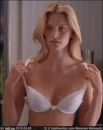 #Natasha Natasha_Henstridge GIF (Image de album jon1))