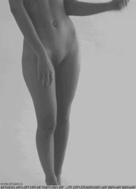 #Emily #Ratajkowski #Nsfw [Nsfw GIF] Emily Ratajkowski GIF (Bild von album My r/NSFW favs)