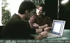  #Ltbht1aula1r3ftwpo10  tumblr_ltbht1auLa1r3ftwpo10_250 GIF (Image of album reaction))