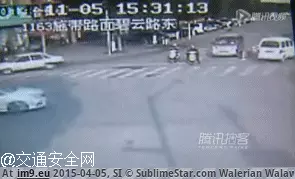 #Wtf #Act #Disappear #Car [Wtf] And for my next act, I will make this car disappear. GIF (Obraz z album My r/WTF favs))
