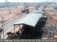  #Wtf  [Wtf] back up back up back up back up GIF (Bild von album My r/WTF favs))