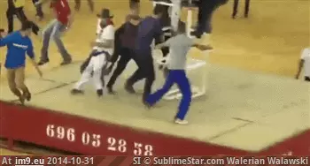 #Wtf #Man #Breaking #Neck #Drives #Poss #Pile #Ground #Bull [Wtf] Bull pile-drives man into the ground breaking his neck (poss NSFW-L) GIF (Image de album My r/WTF favs))