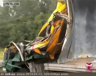 #Wtf #Cruising #Freeway [Wtf] Cruising down the freeway GIF (Image of album My r/WTF favs))