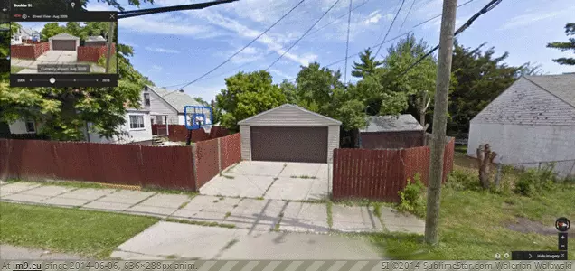 #Wtf #Street #Decay #Detroits #Google #Documents [Wtf] Google Street View Documents Detroits Decay GIF (Image of album My r/WTF favs))