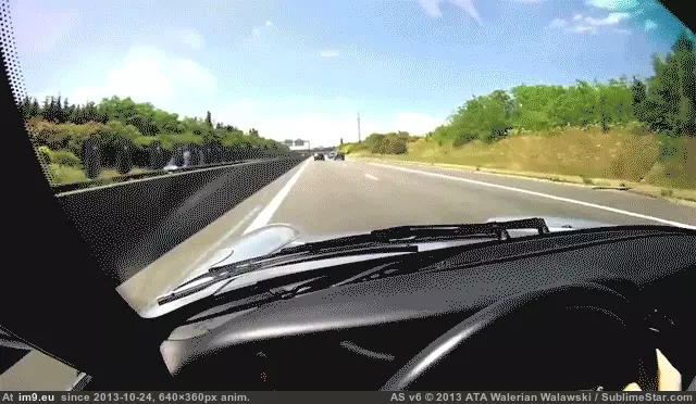 #Wtf #How #Important #Merge #Highway #Learning [Wtf] Learning how to merge on the highway is important. GIF (Image of album My r/WTF favs))
