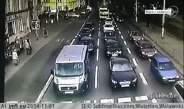 #Wtf #Bus #Control #Polish [Wtf] Polish bus out of control GIF (Изображение из альбом My r/WTF favs))