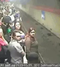#Wtf  #Painful [Wtf] This would be tremendously painful... GIF (Imagen de album My r/WTF favs))