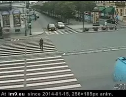 #Wtf  #Unlucky [Wtf] Unlucky GIF (Bild von album My r/WTF favs))